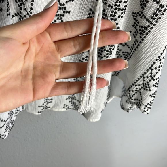 Ann Taylor loft embroidered tassel blouse - Picture 7 of 9